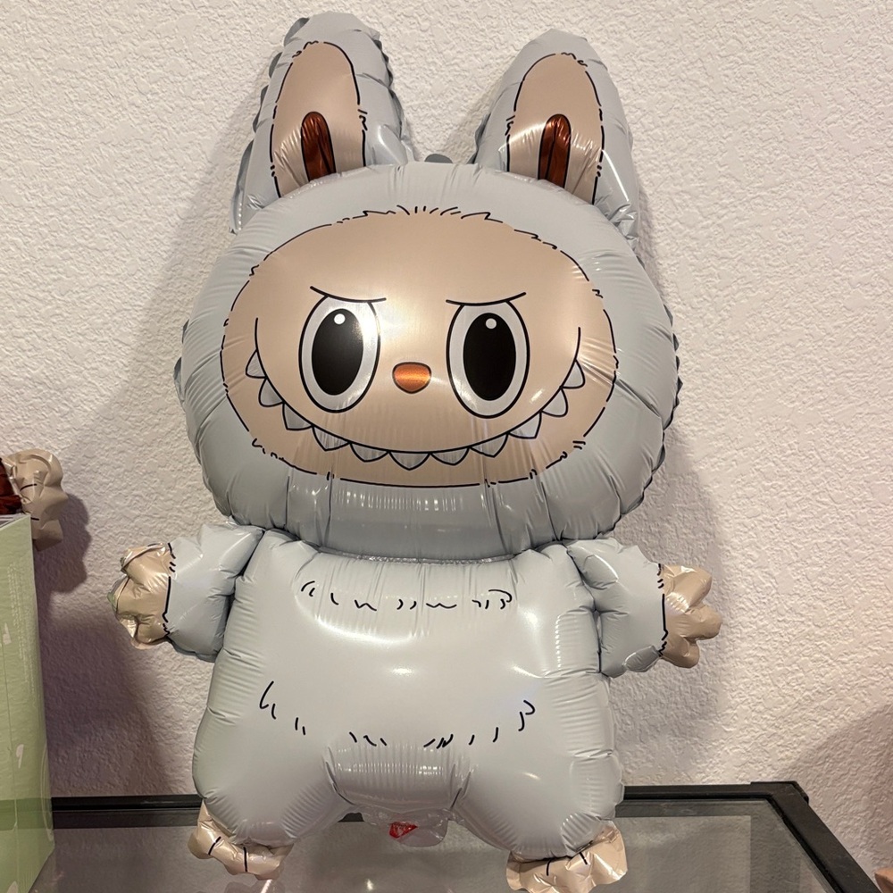 Labubu very light grey Balloon